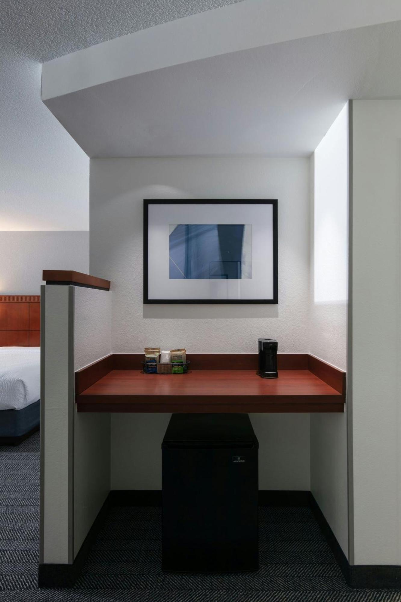 Hotel Courtyard By Marriott Wichita At Old Town Zewnętrze zdjęcie
