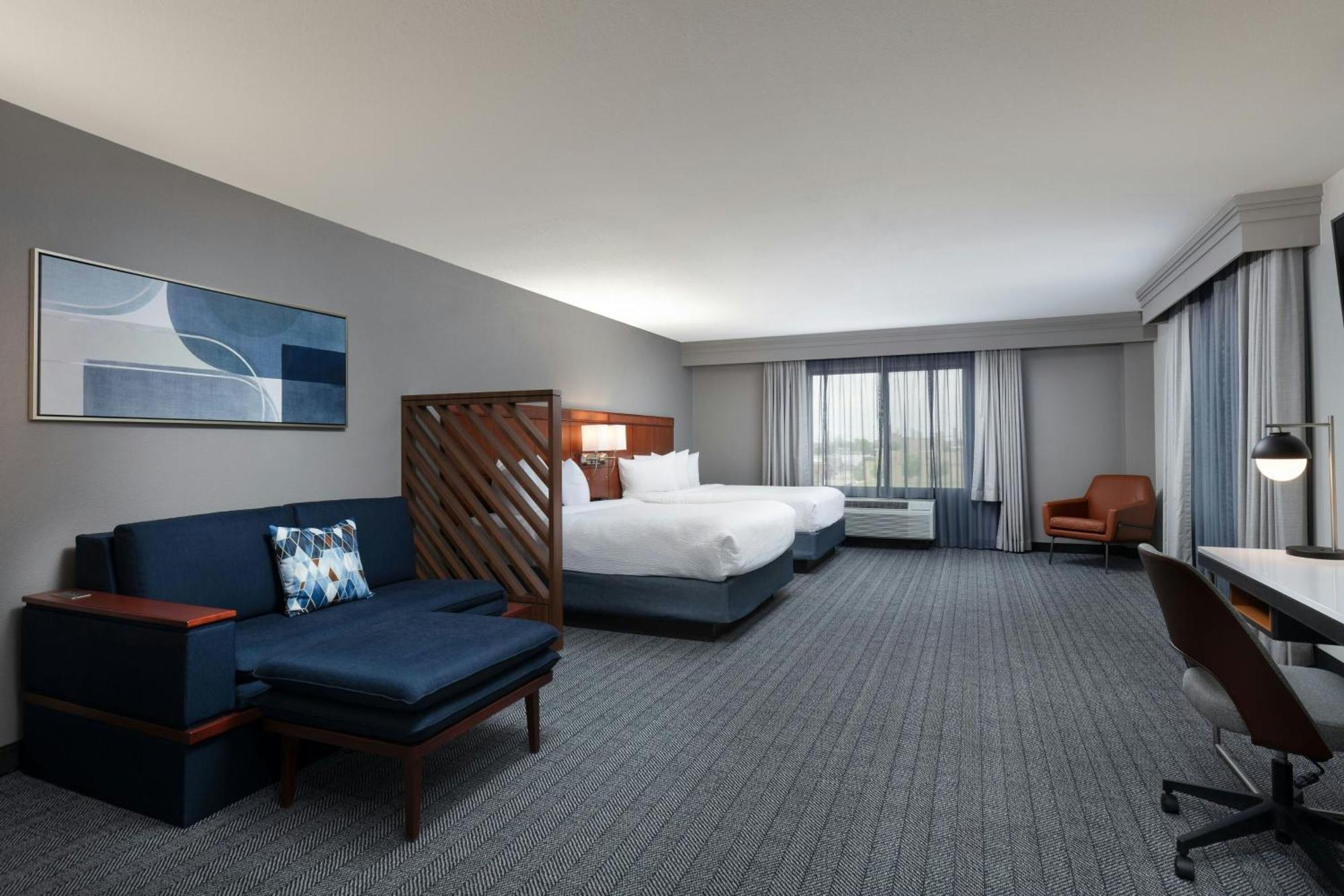 Hotel Courtyard By Marriott Wichita At Old Town Zewnętrze zdjęcie